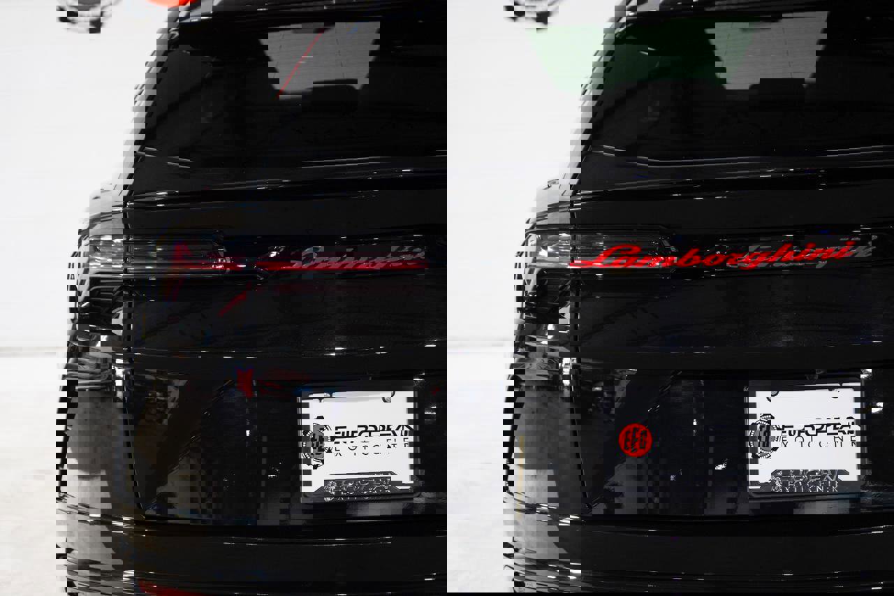 Used 2020 Lamborghini Urus image 35