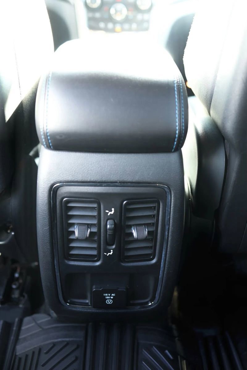 Used 2018 Jeep Grand Cherokee Laredo image 29