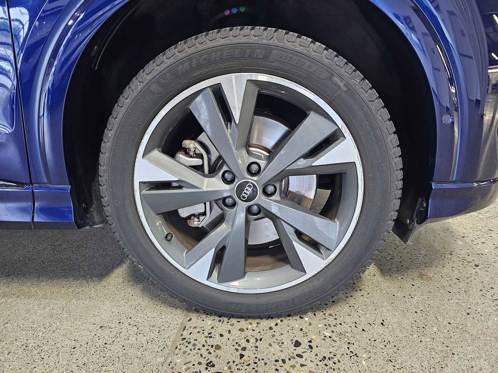 Used 2023 Audi Q4 e-tron Premium Plus w/ Premium Plus image 9