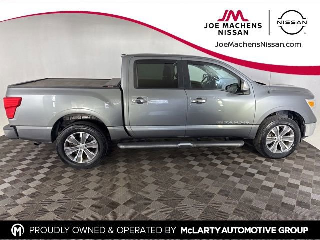 Used 2018 Nissan Titan SL image 4