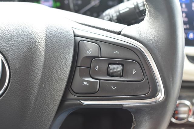 Used 2020 Buick Encore GX Essence w/ Experience Buick Package image 21