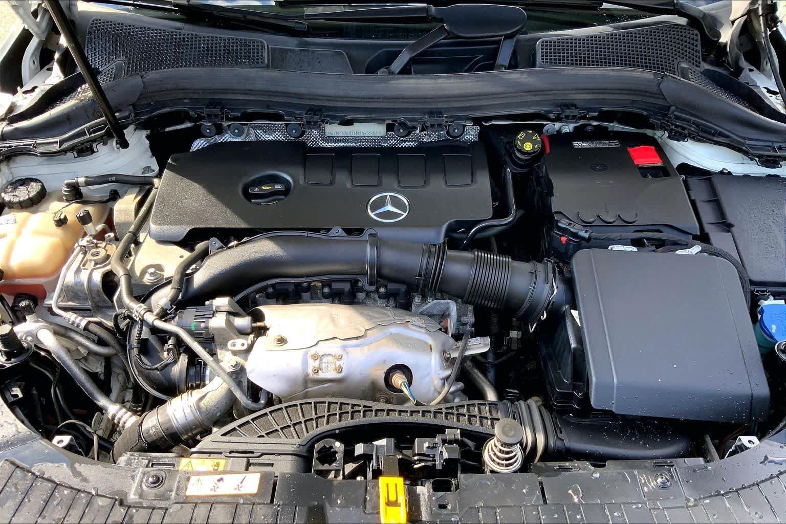 Used 2022 Mercedes-Benz GLA 250 4MATIC image 32