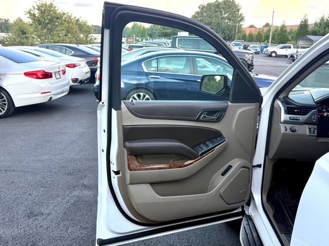 Used 2016 Chevrolet Suburban LTZ RWD image 16