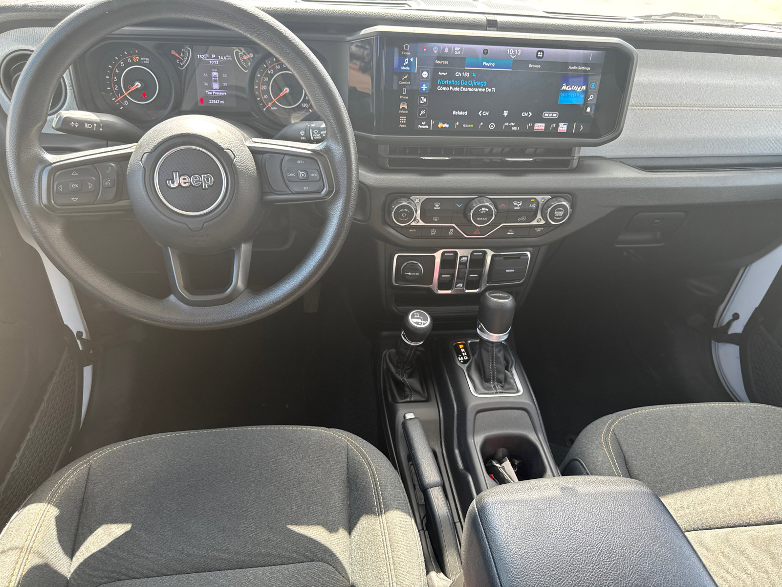 Used 2024 Jeep Gladiator Sport image 20