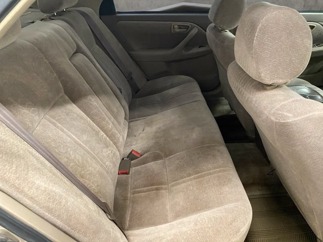 Used 1998 Toyota Camry LE FWD image 25