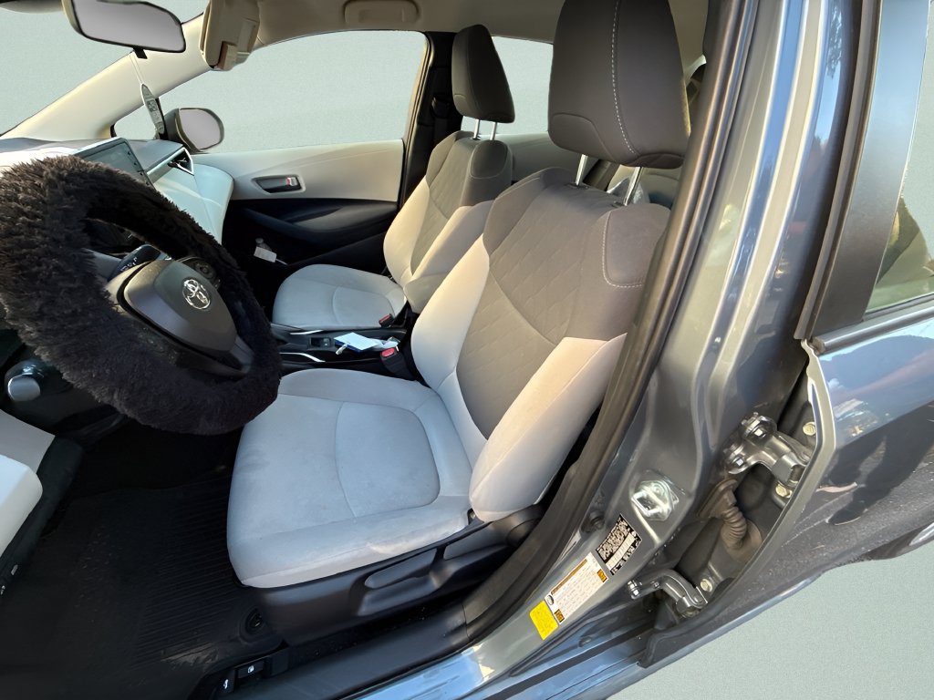 Used 2022 Toyota Corolla LE FWD image 9