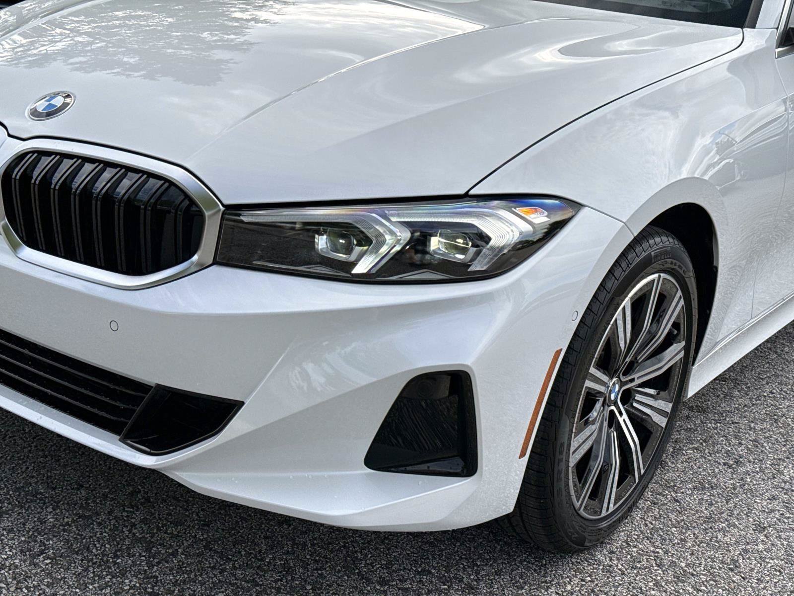 New 2026 BMW 330i Sedan w/ Convenience Package RWD image 9