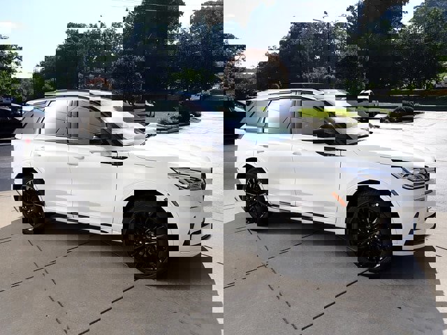 New 2025 Lincoln Corsair Reserve w/ Jet Appearance Package image 7