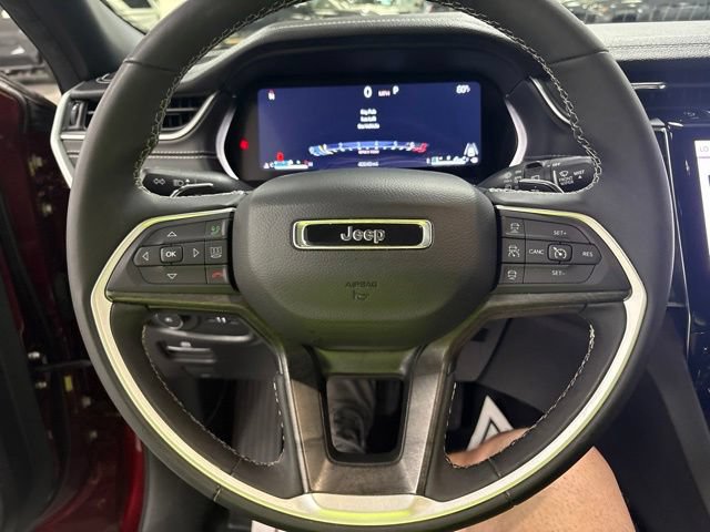 Used 2024 Jeep Grand Cherokee L Limited AWD/4WD image 26