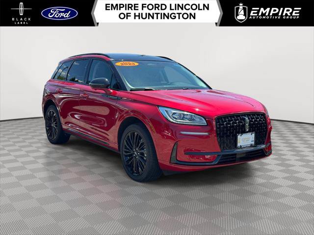 Used 2023 Lincoln Corsair Reserve w/ Equipment Group 201A AWD/4WD video 1