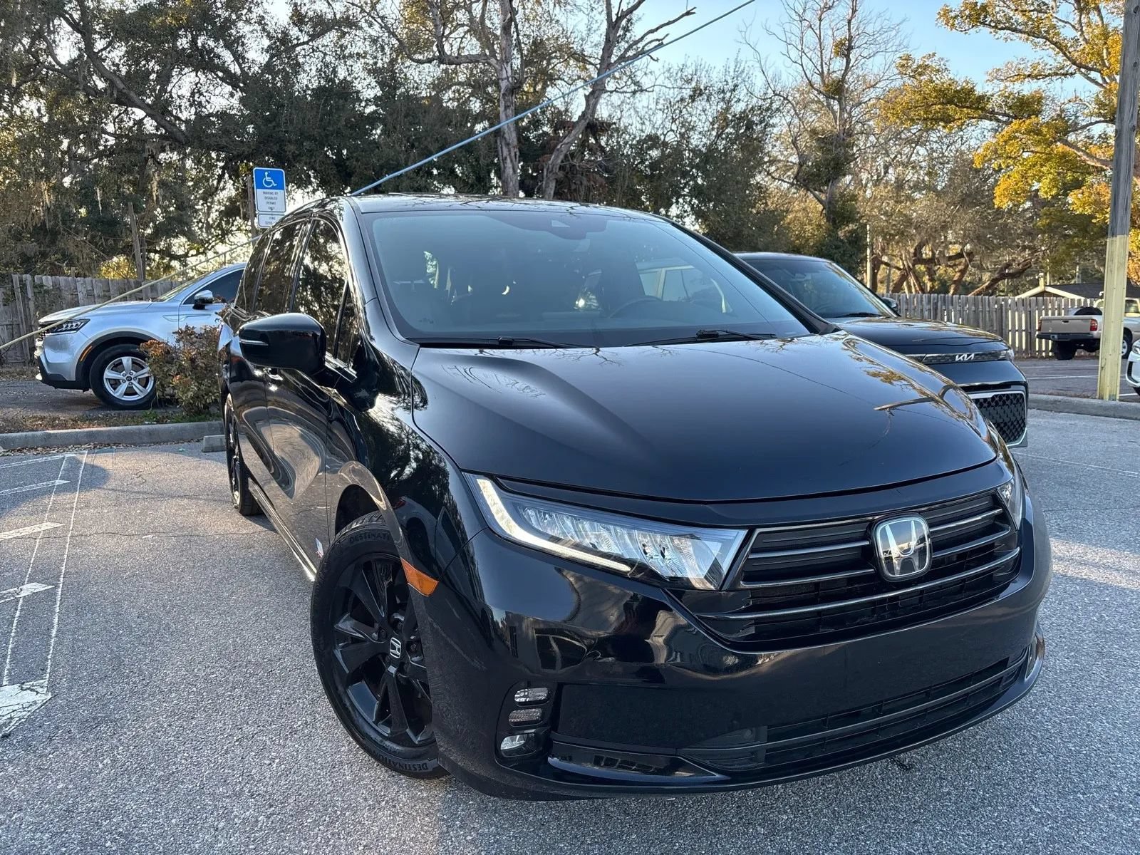 Used 2024 Honda Odyssey Sport image 4