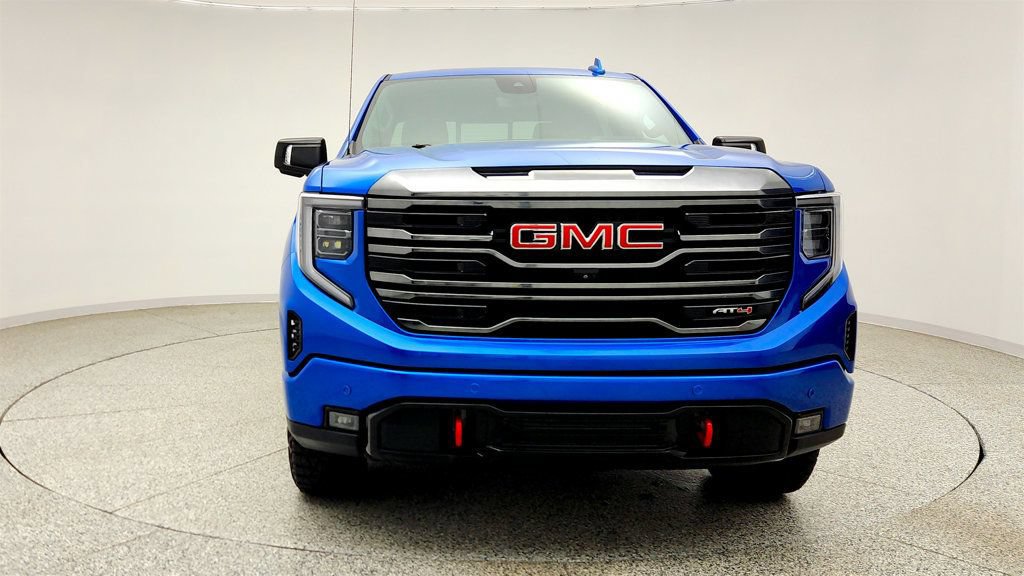 Used 2022 GMC Sierra 1500 AT4 w/ AT4 Premium Package AWD/4WD image 2