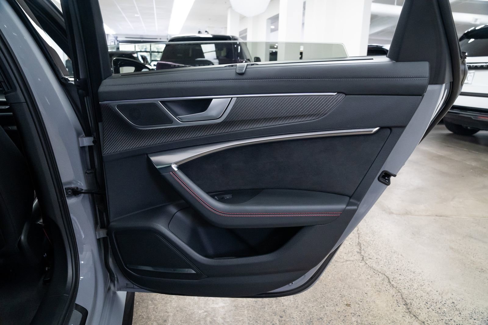 Used 2023 Audi RS 6 AWD/4WD image 22