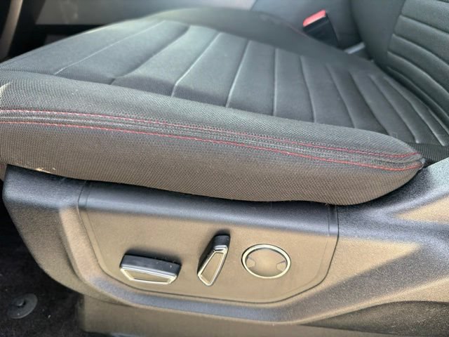 Used 2018 Ford F150 XLT w/ Equipment Group 302A Luxury AWD/4WD image 13