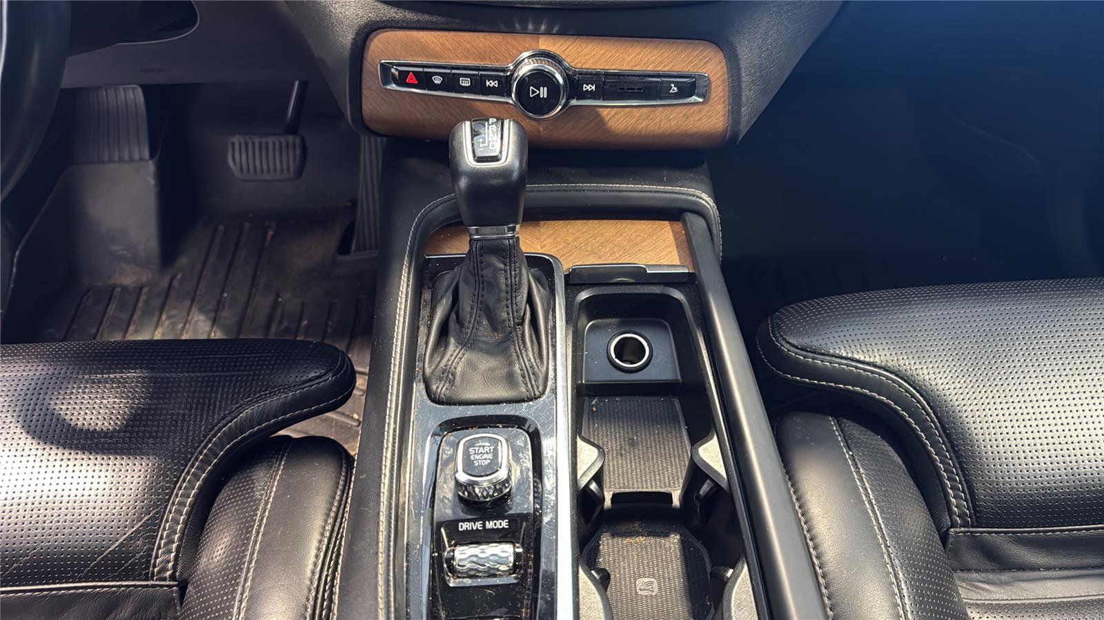 Used 2019 Volvo XC90 T6 Inscription w/ Luxury Package AWD/4WD image 24