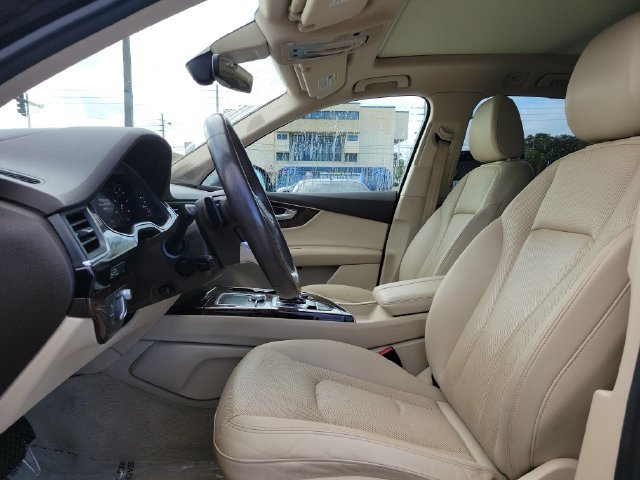 Used 2019 Audi Q7 3.0T Prestige w/ Prestige Package AWD/4WD image 16