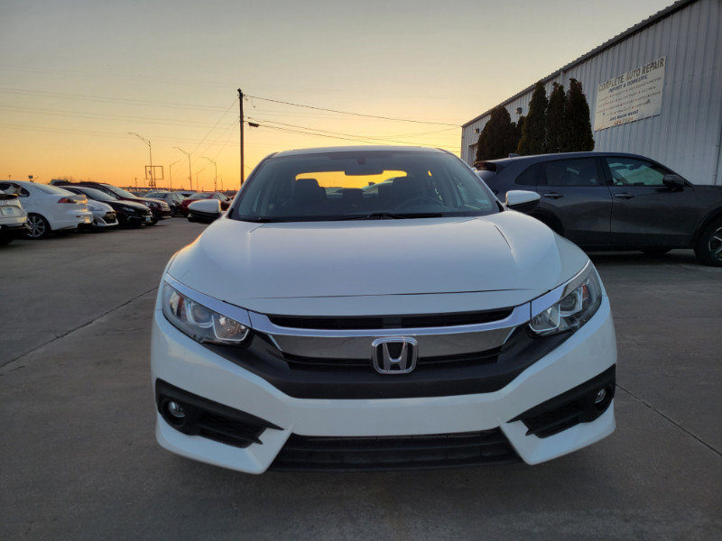 Used 2017 Honda Civic EX-T image 2
