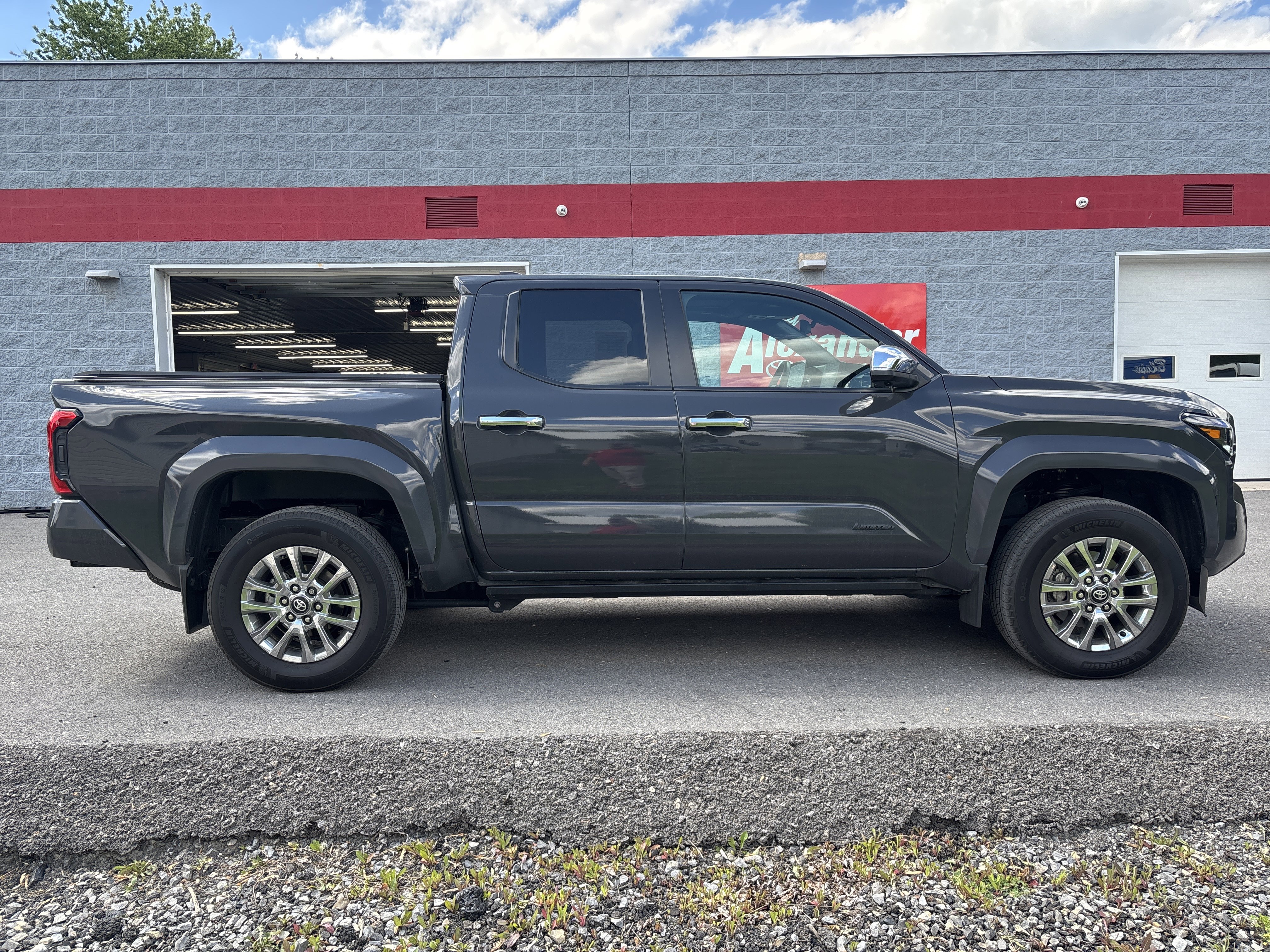 Certified 2024 Toyota Tacoma Limited w/ Limited Package (LT) AWD/4WD video 2