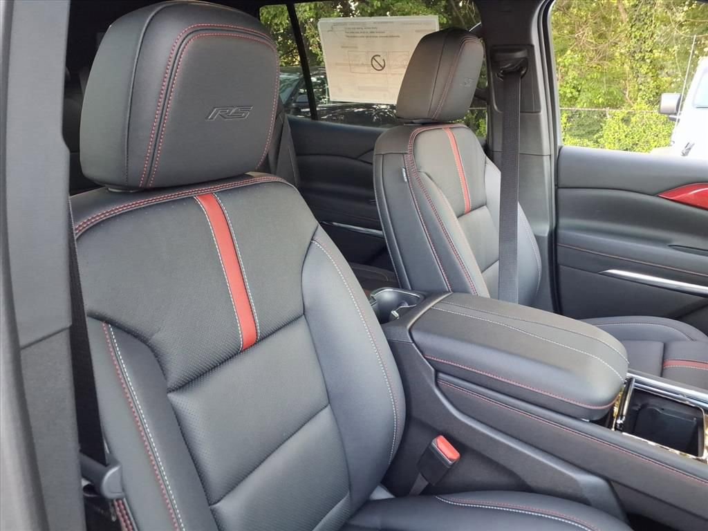 New 2026 Chevrolet Traverse RS FWD image 25