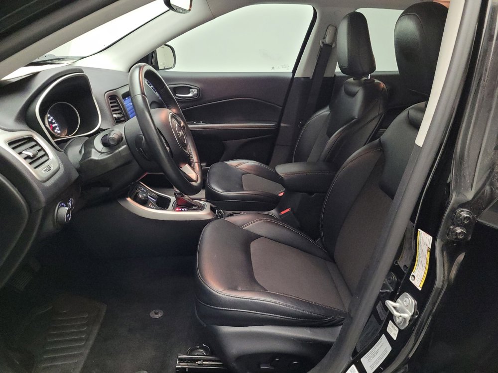 Used 2017 Jeep Compass Latitude w/ Popular Equipment Group image 17