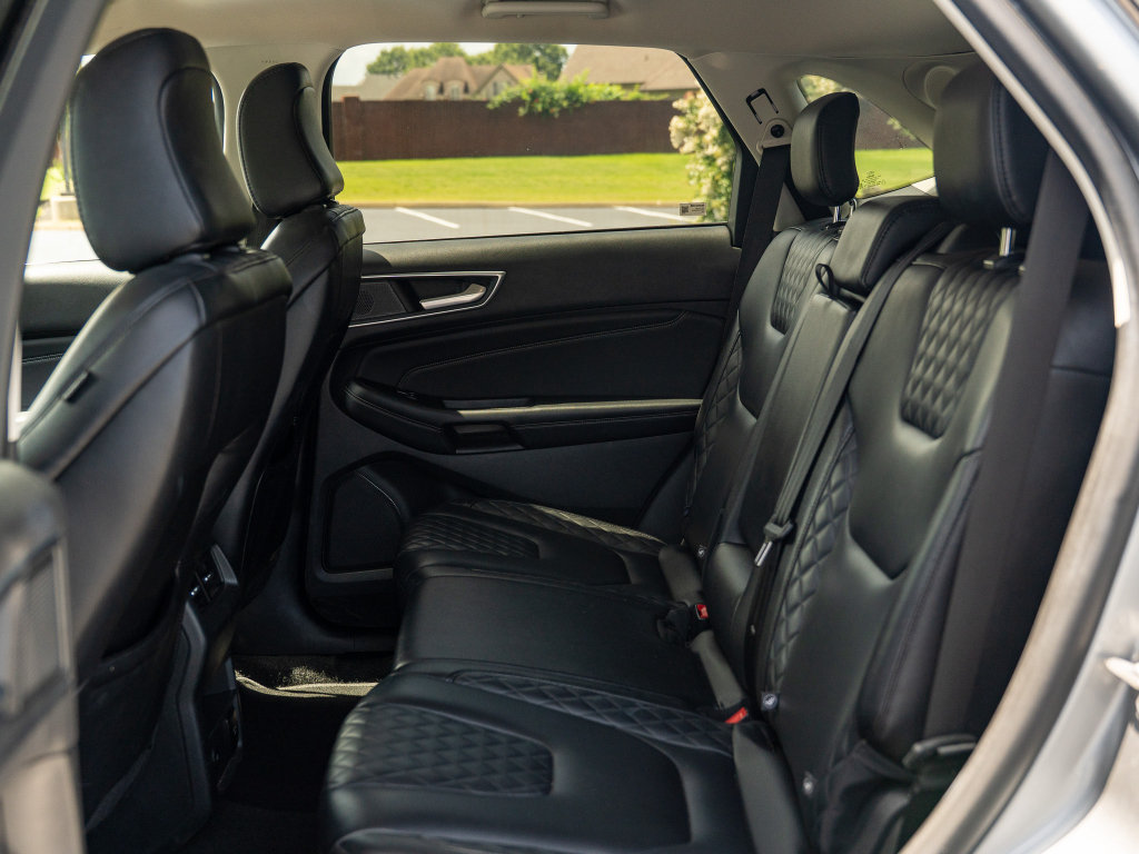 Used 2024 Ford Edge Titanium AWD/4WD image 14