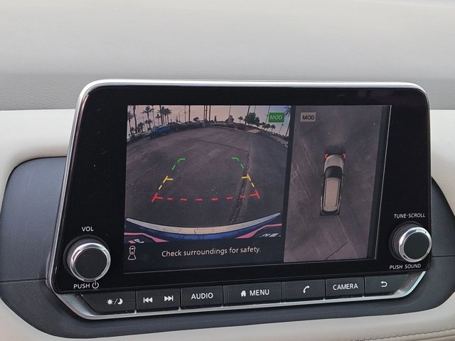 Used 2021 Nissan Rogue SV image 17