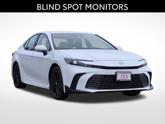 Certified 2026 Toyota Camry SE w/ Convenience Package FWD image 3