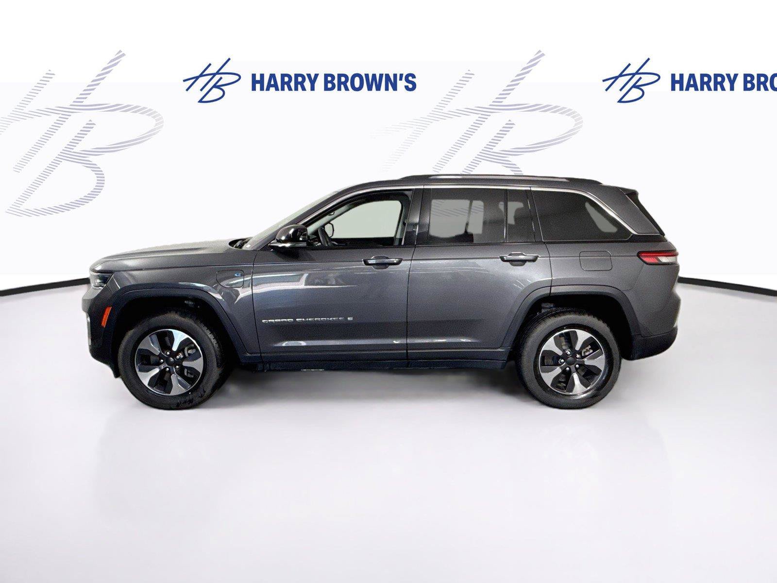 Used 2024 Jeep Grand Cherokee Limited 4xe AWD/4WD image 30