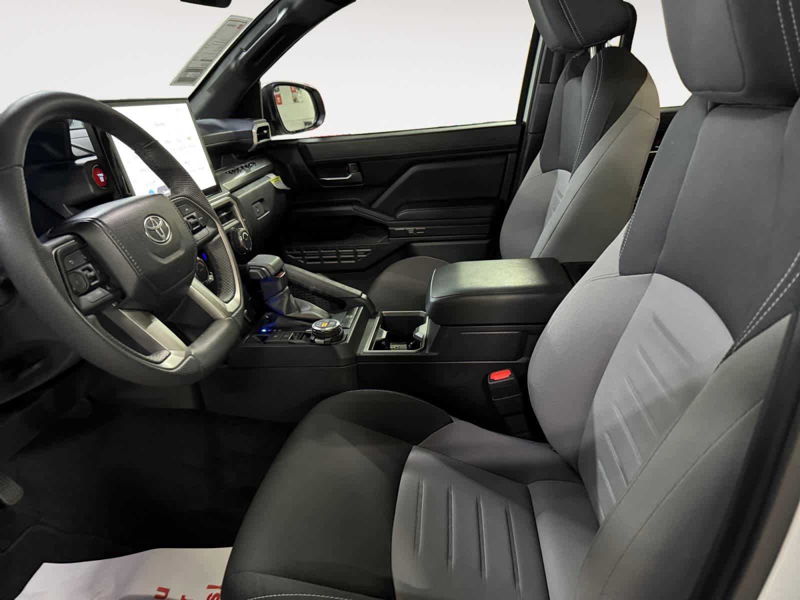 Used 2024 Toyota Tacoma TRD Off-Road image 13