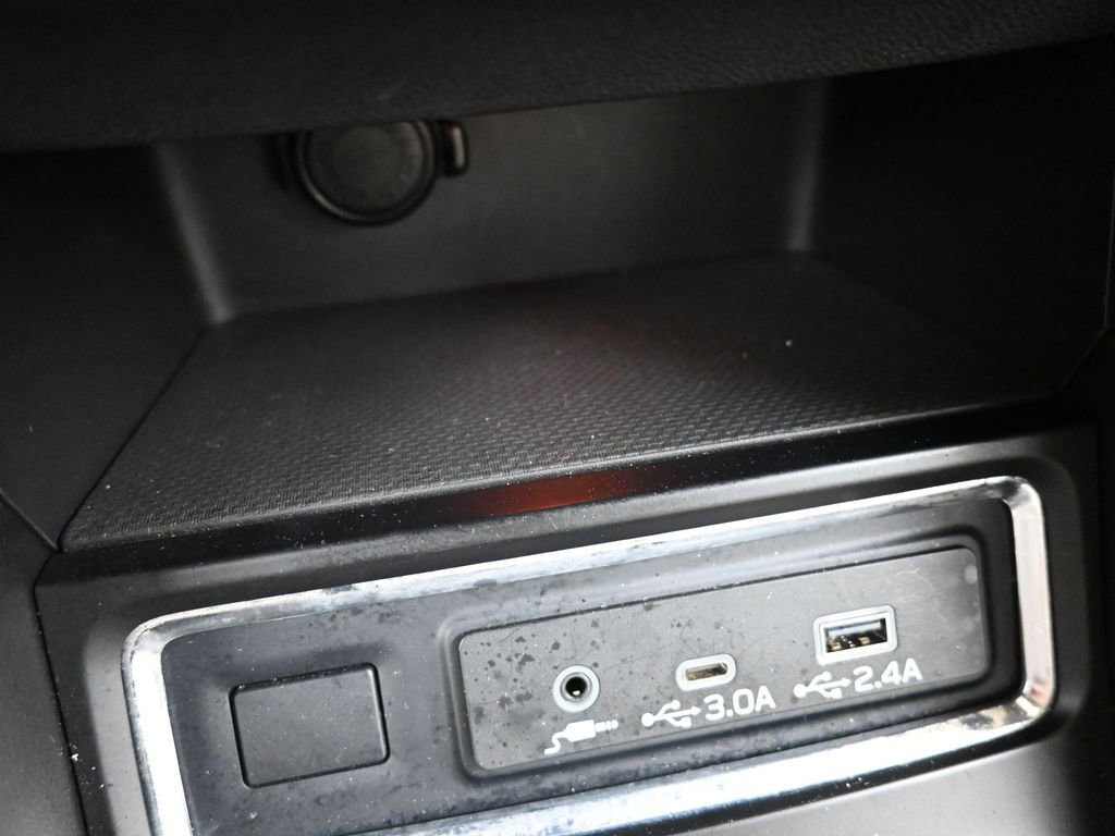 Certified 2024 Subaru Ascent Premium w/ Convenience Package image 33