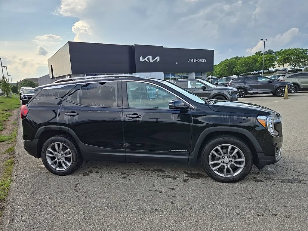 Used 2022 GMC Terrain SLT AWD/4WD image 30