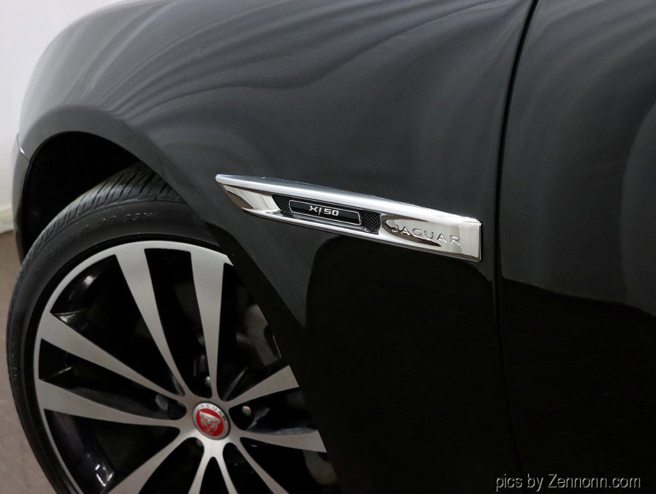 Used 2019 Jaguar XJ L Portfolio image 8