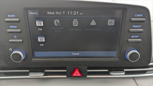 Used 2025 Hyundai Elantra SE FWD image 29
