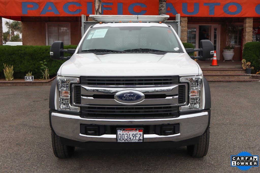 Used 2017 Ford F550 2WD Crew Cab Super Duty image 3