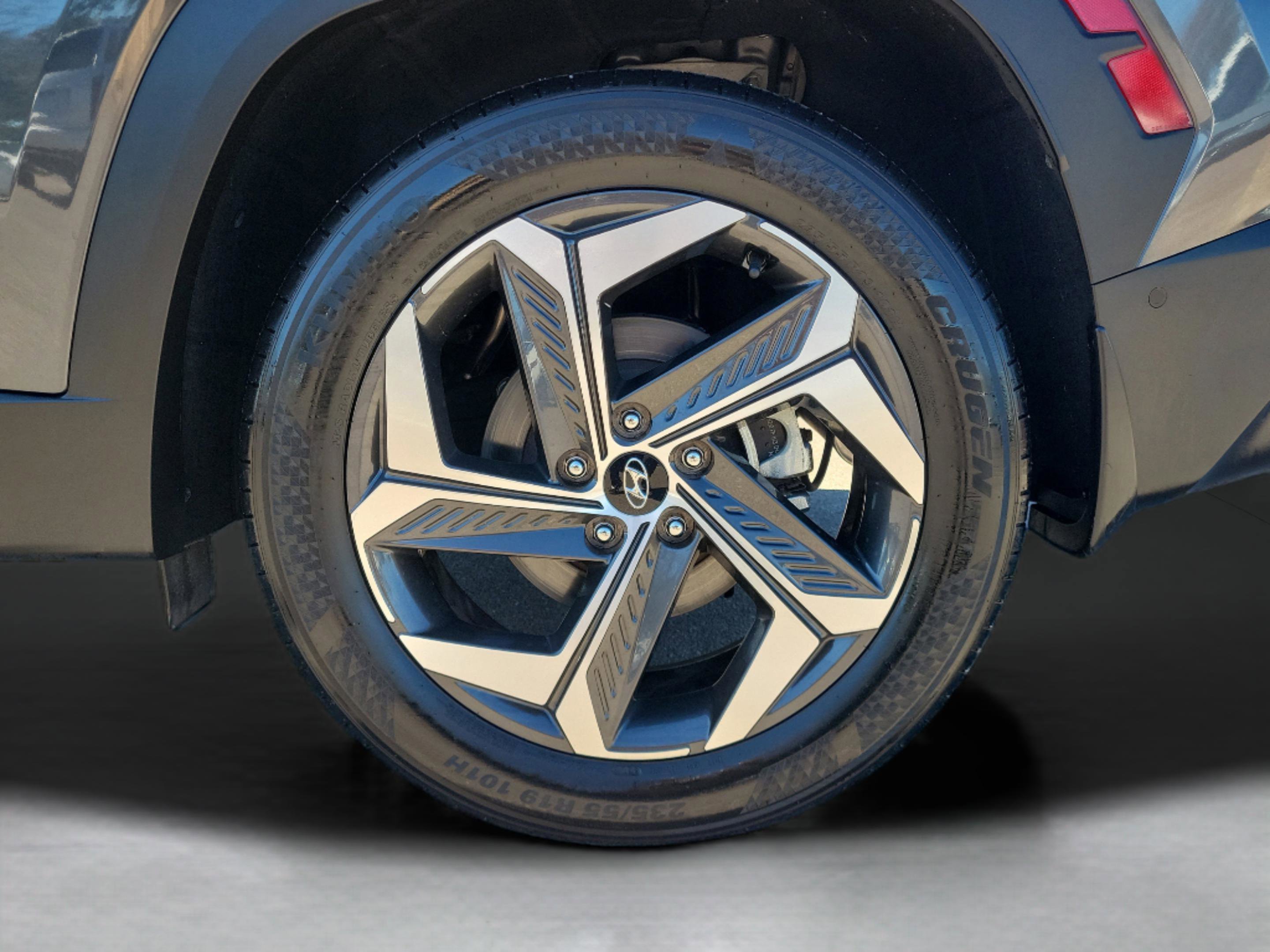 Certified 2024 Hyundai Tucson Limited image 12