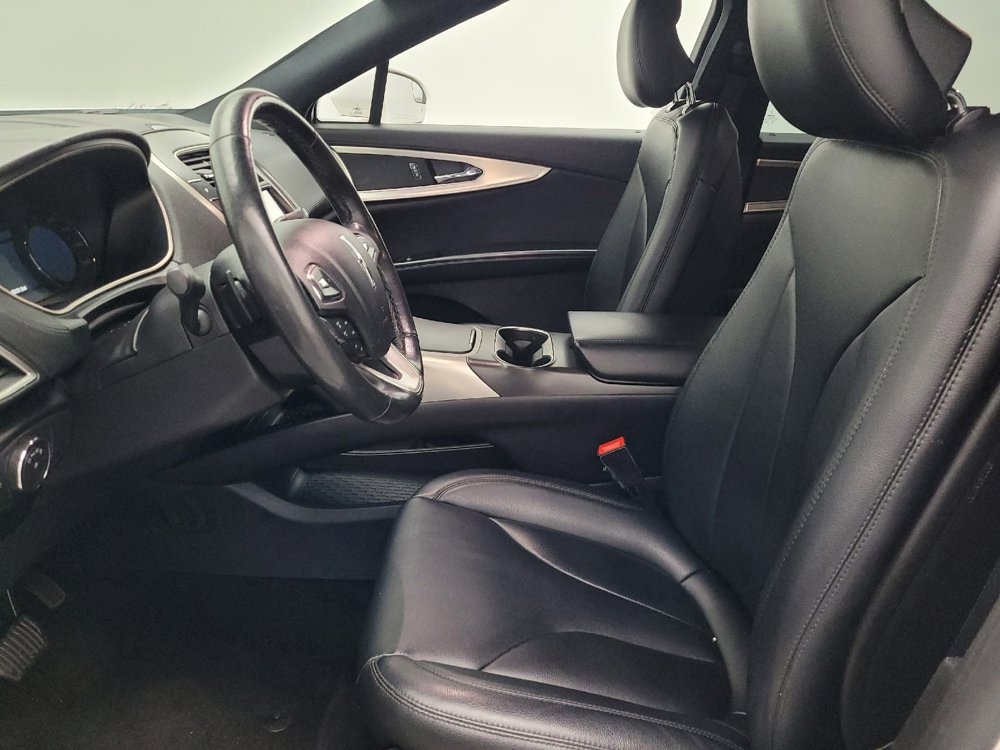 Used 2016 Lincoln MKX Premiere image 17