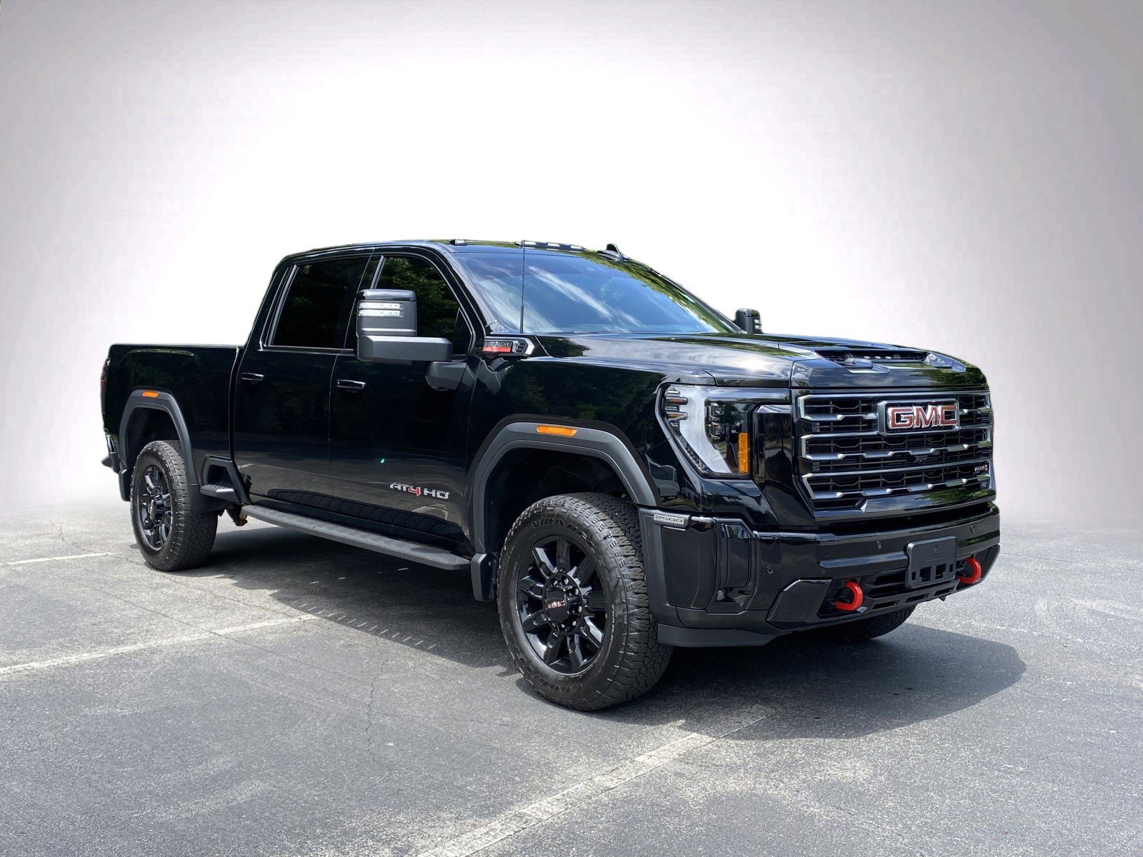Used 2025 GMC Sierra 2500 AT4 w/ AT4 Premium Plus Package AWD/4WD image 2