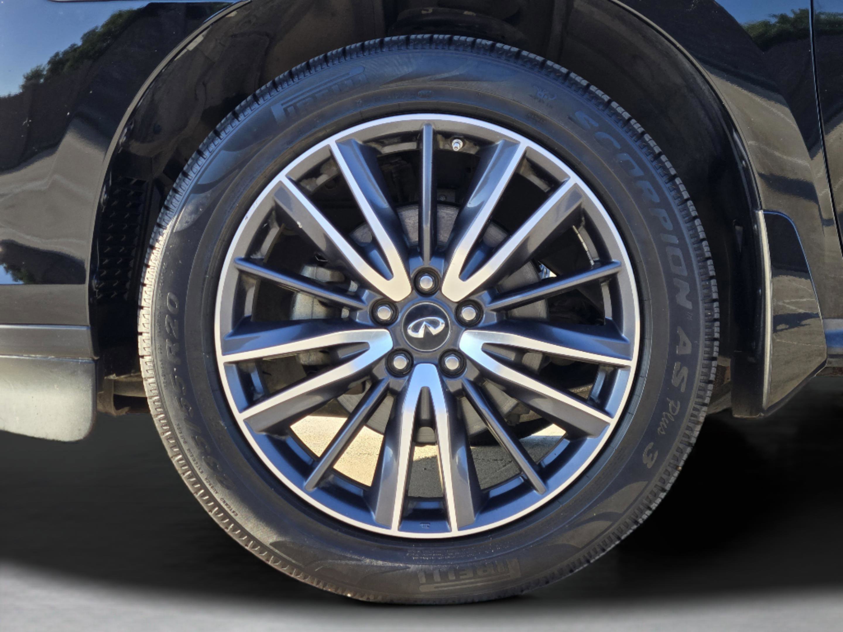 Used 2017 INFINITI QX60 FWD w/ Deluxe Technology Package image 32