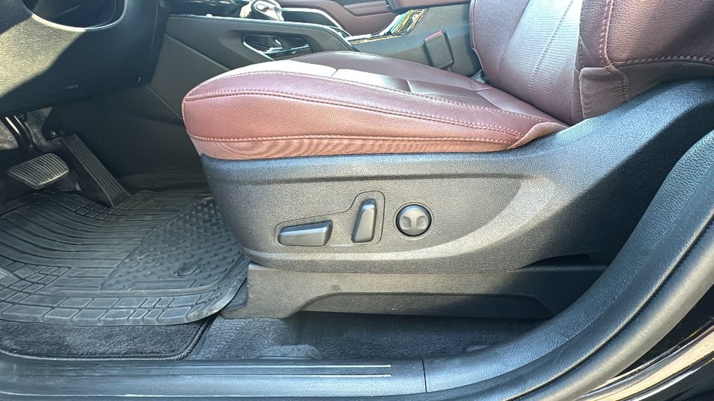 Used 2024 Kia Telluride EX w/ EX Captain's Chair Package AWD/4WD image 10