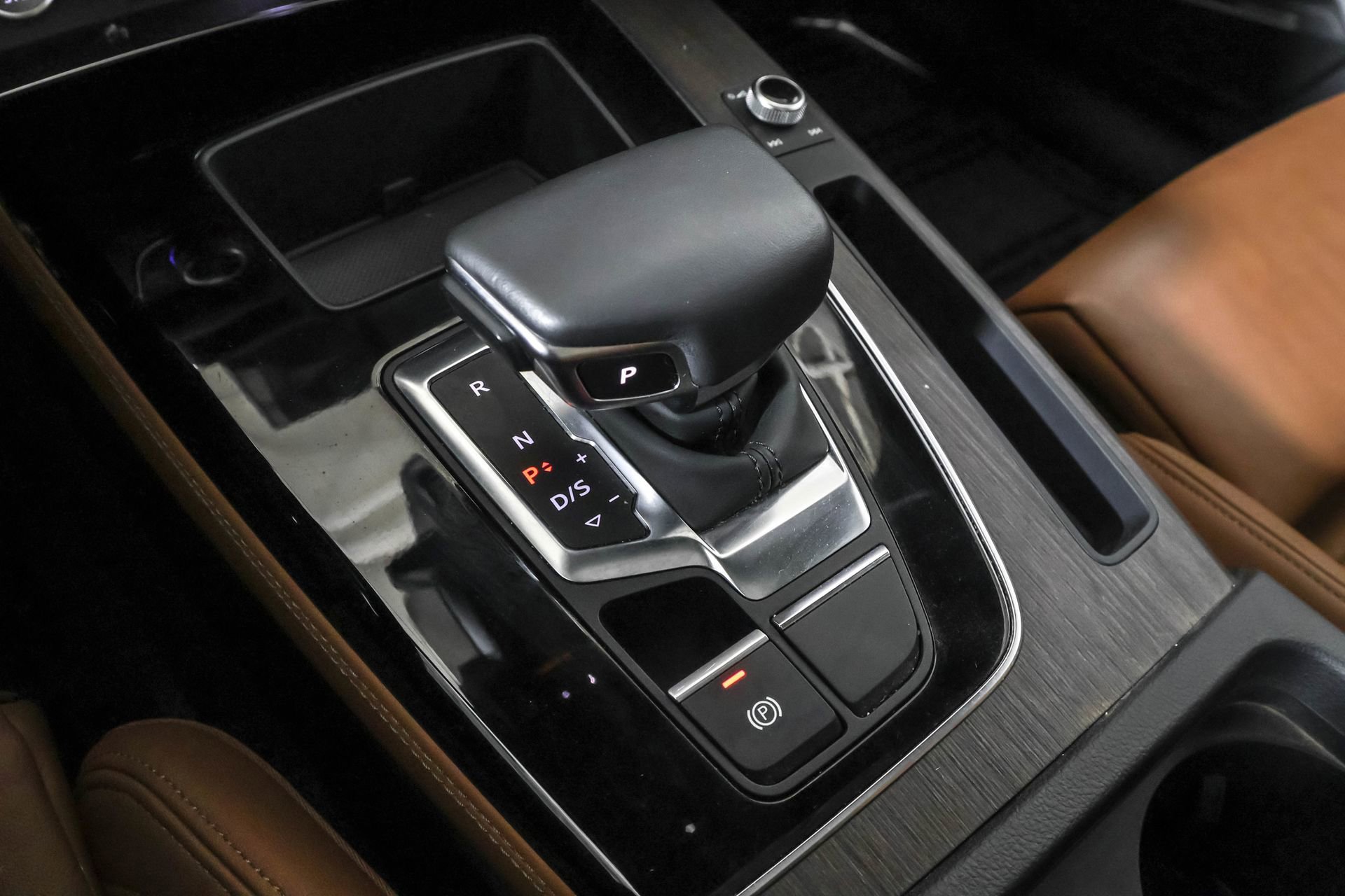 Used 2023 Audi Q5 e Premium Plus w/ Premium Plus Package image 34