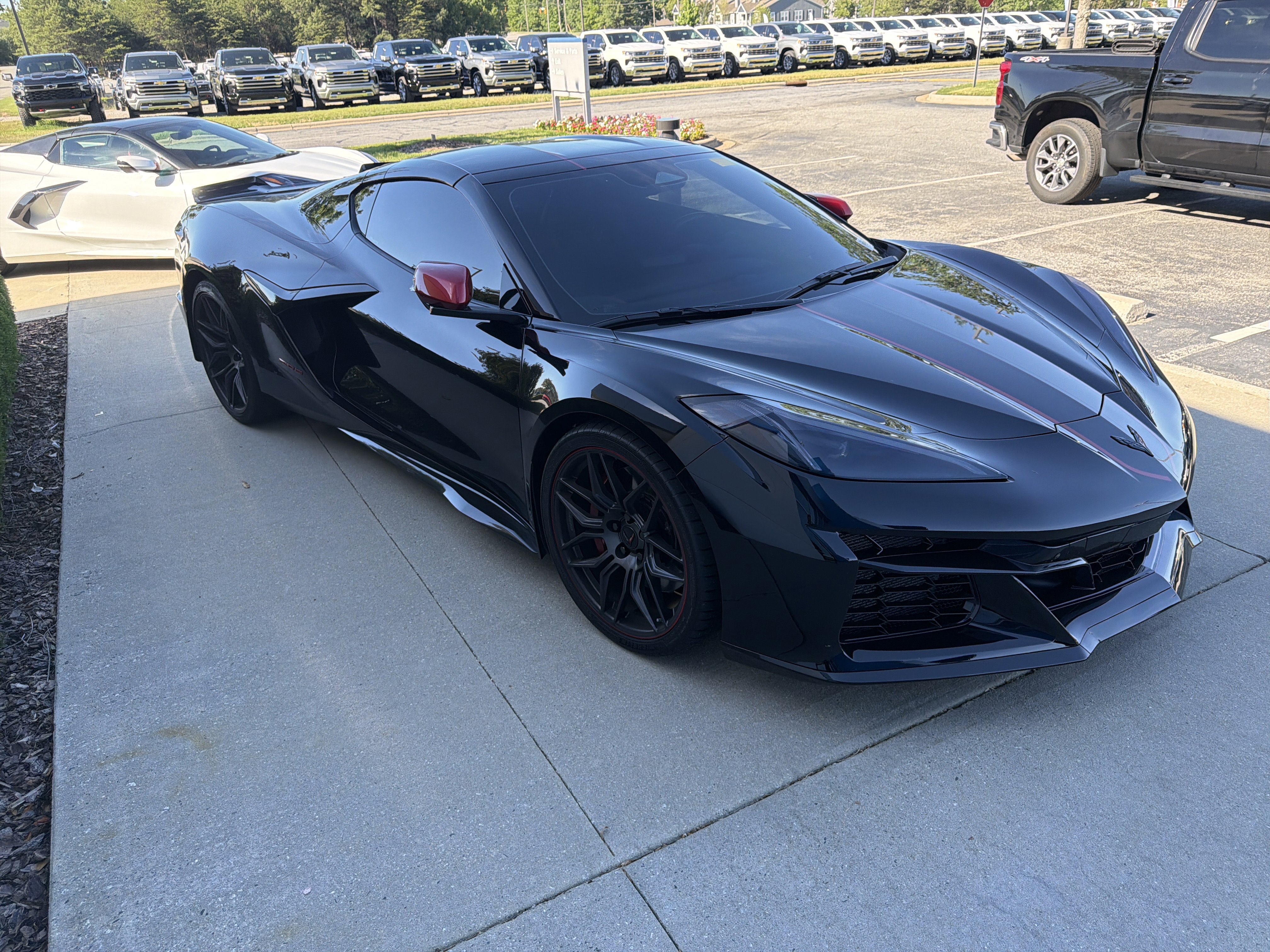 Used 2025 Chevrolet Corvette Z06 w/ Stealth Interior Trim Package RWD video 2