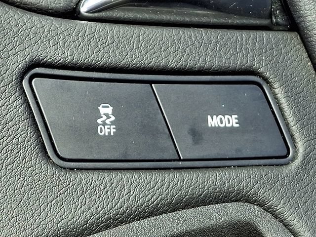 Used 2025 Cadillac XT5 Luxury w/ LPO, Floor Liner Package AWD/4WD image 23