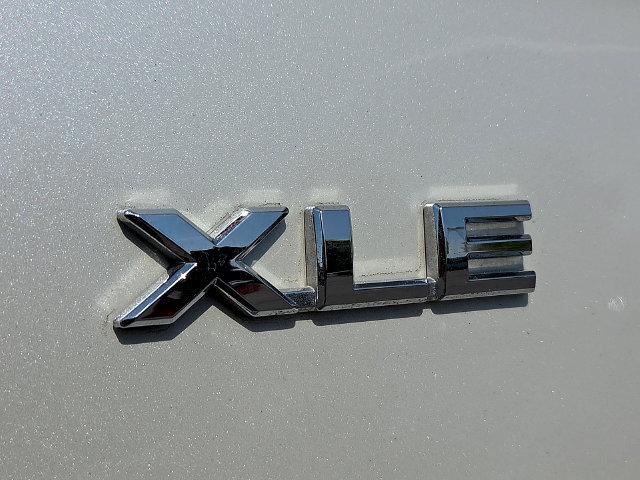 Used 2022 Toyota Prius Prime XLE FWD image 11