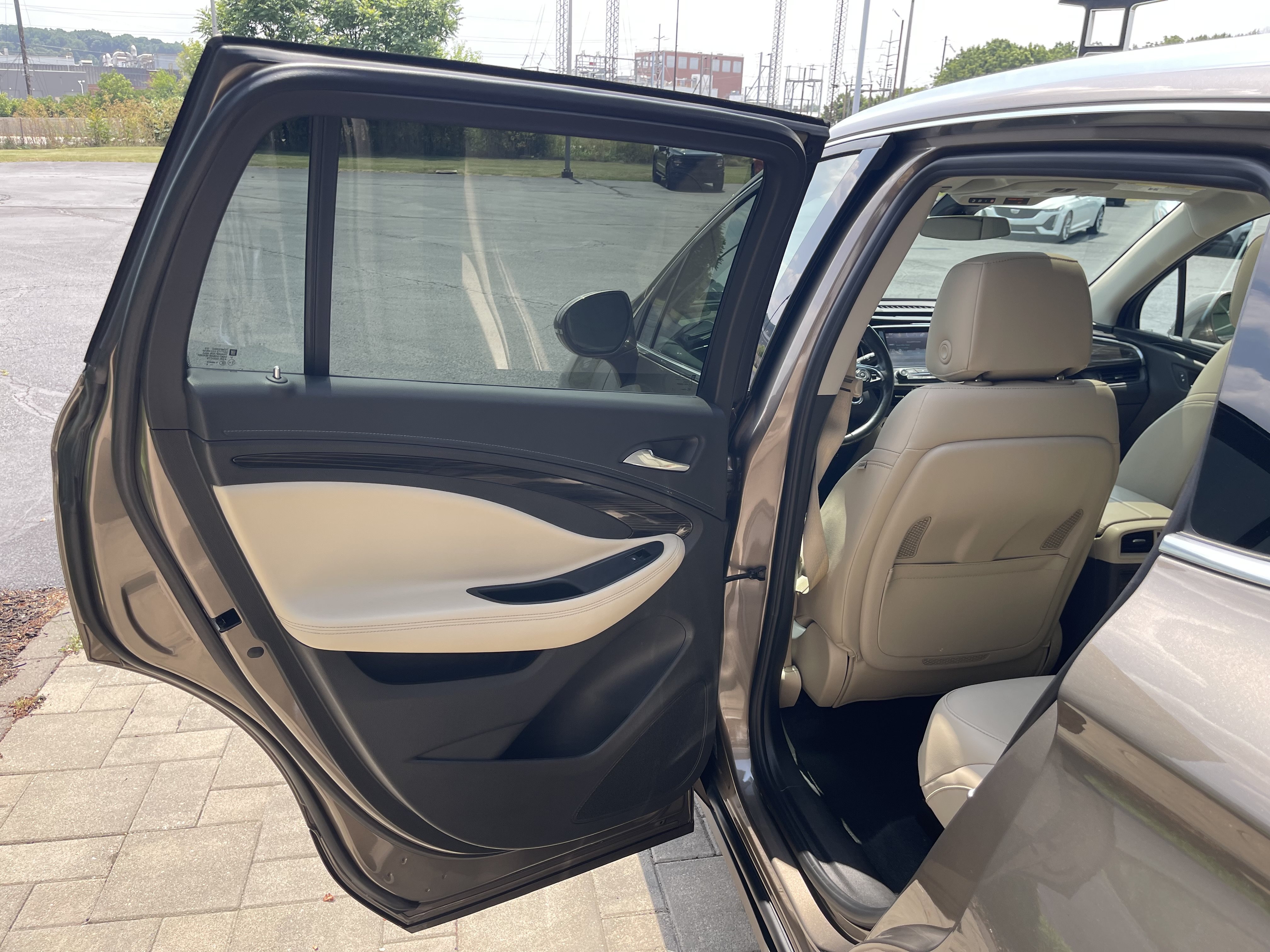 Used 2019 Buick Envision Premium w/ Driver Confidence Package AWD/4WD image 19