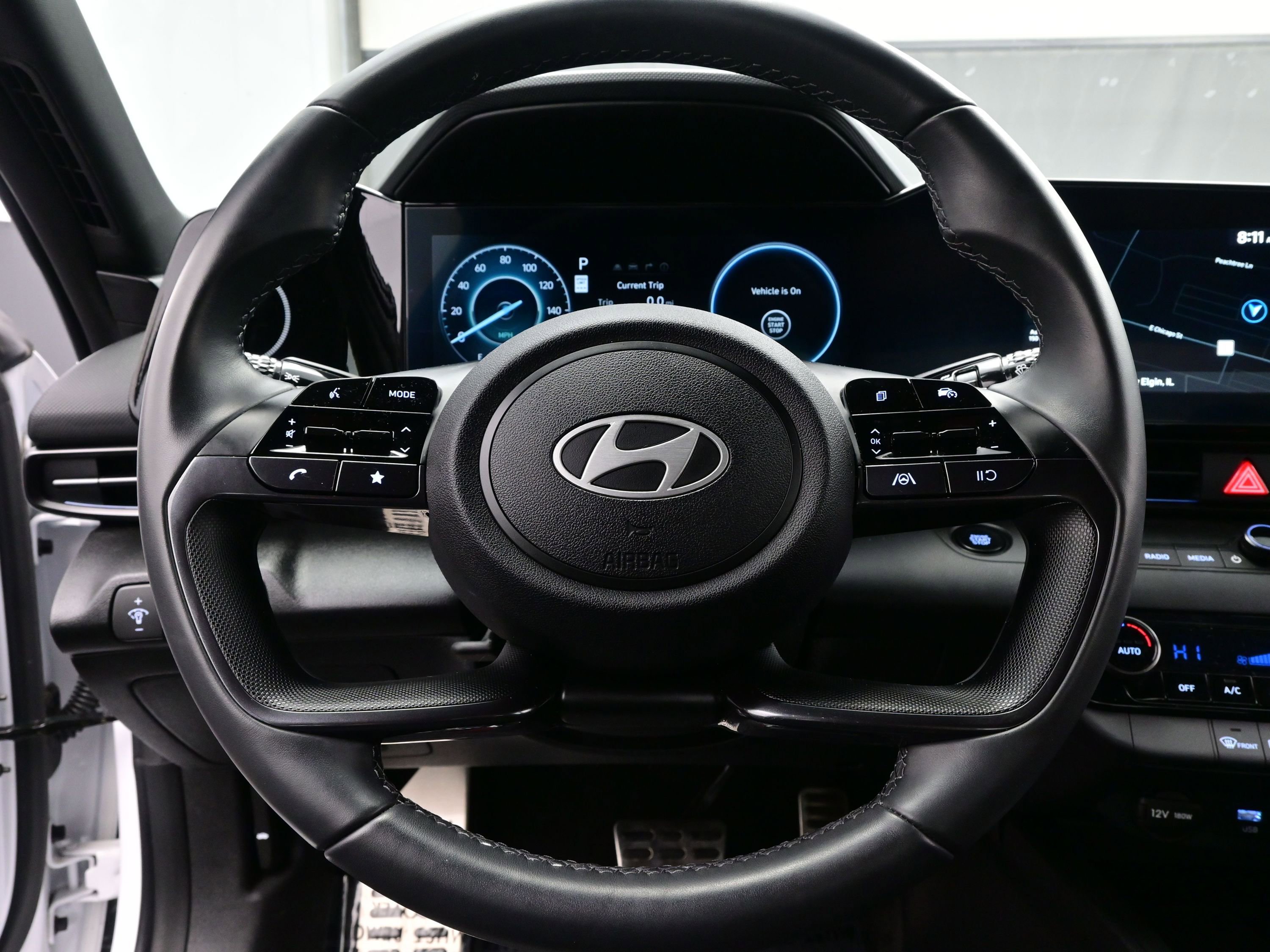 Certified 2025 Hyundai Elantra SEL image 23