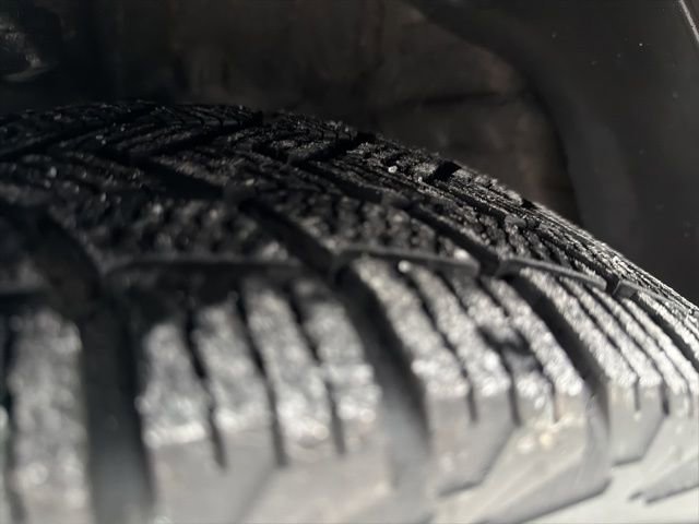 Used 2021 Hyundai Ioniq Limited image 27