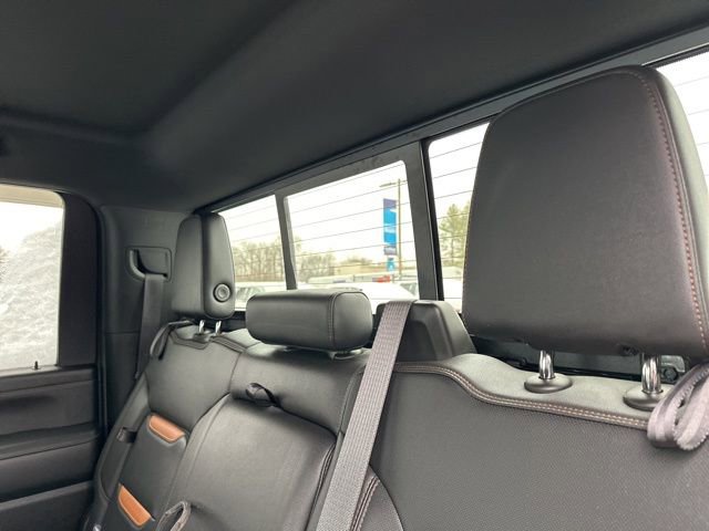 Used 2021 GMC Sierra 2500 AT4 w/ AT4 Premium Plus Package image 15
