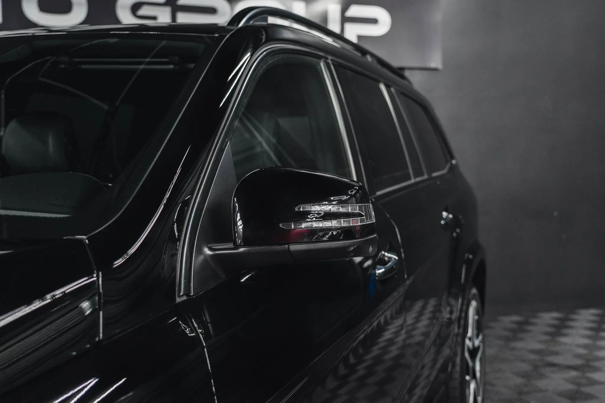 Used 2017 Mercedes-Benz GLS 550 GLS 550 Sport Utility 4D image 6