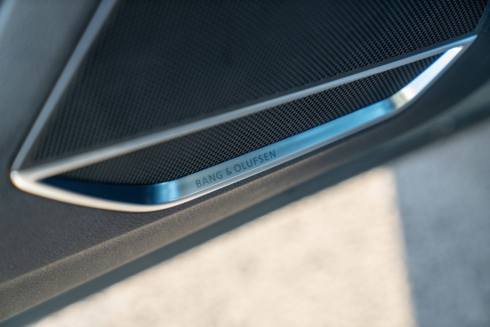 Used 2019 Audi Q3 2.0T Prestige w/ Prestige Package image 11