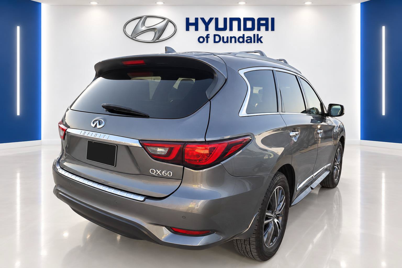 Used 2019 INFINITI QX60 Luxe w/ Sensory Package AWD/4WD image 4